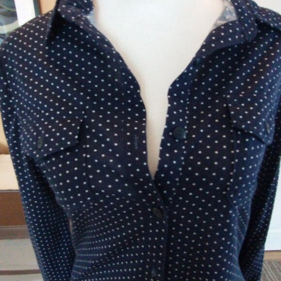 Button-up shirt - Picture 2 of 8